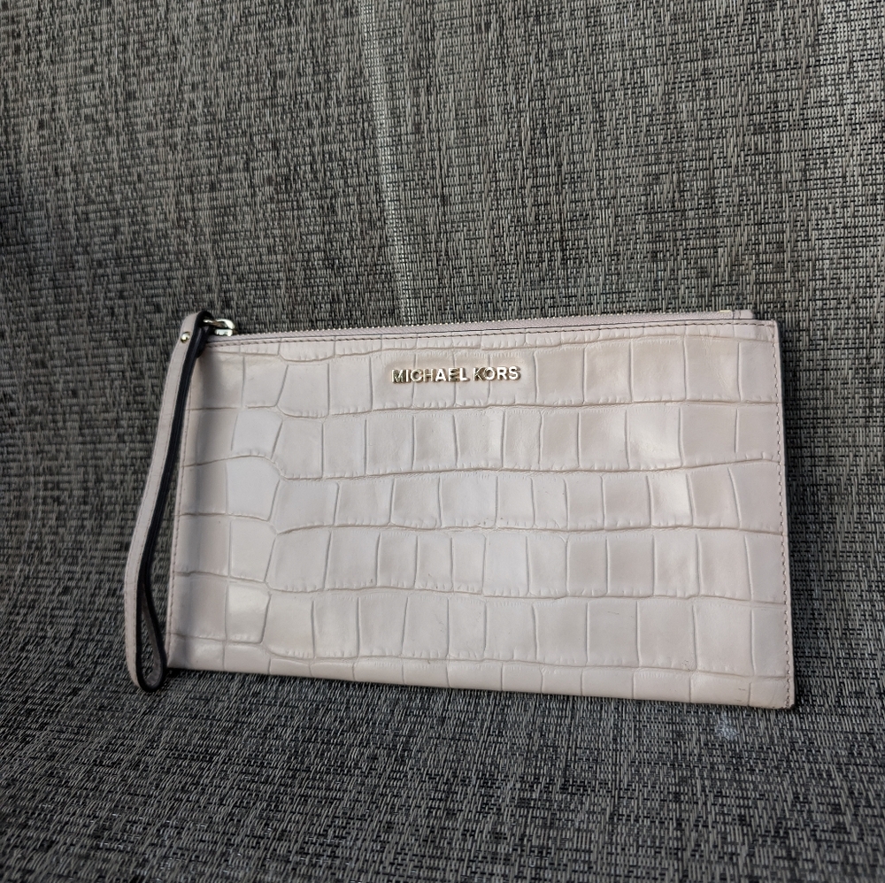 Michael Kors Croc Wristlet - Picture 8 of 14